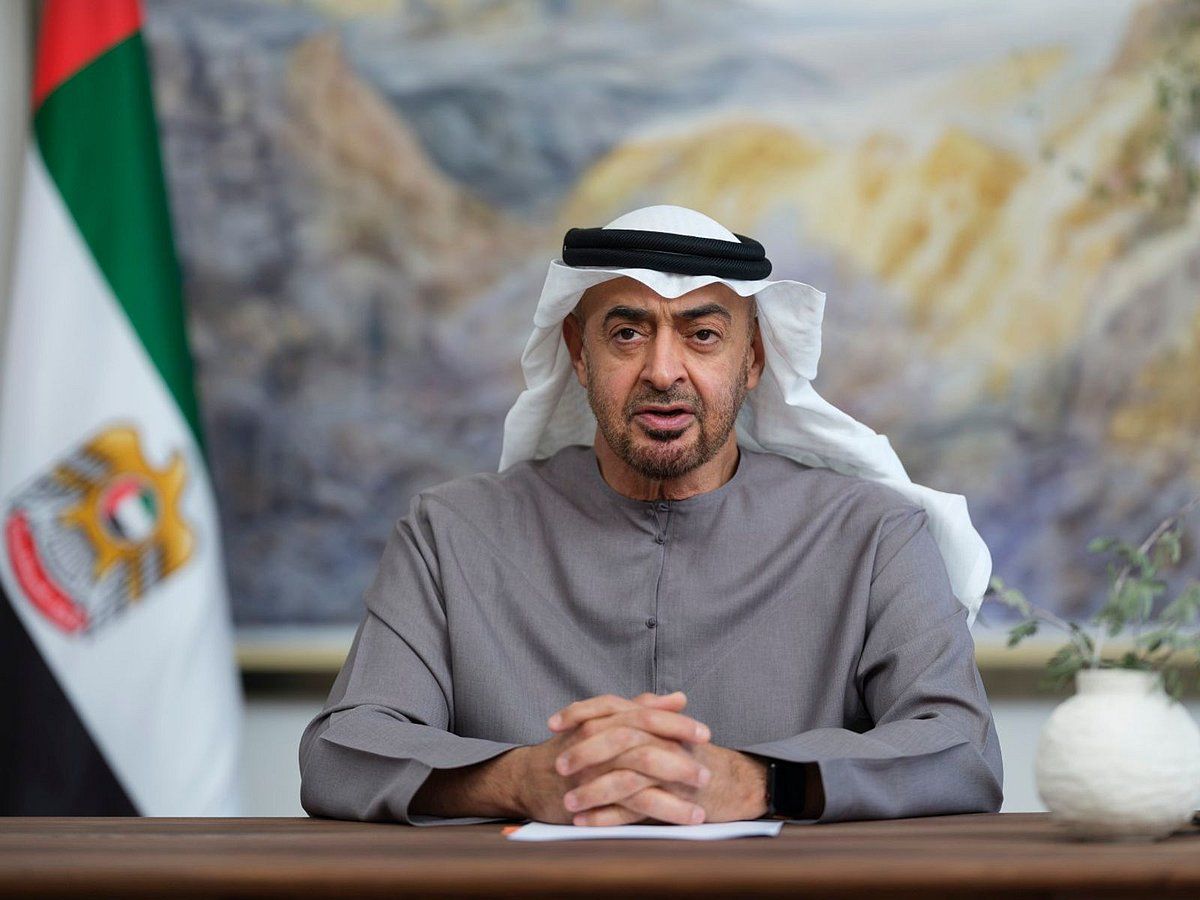 BAE Başkanı, Nasser Al Nuaimi'nin Annesinin Vefatı İçin Başsağlığı Diledi