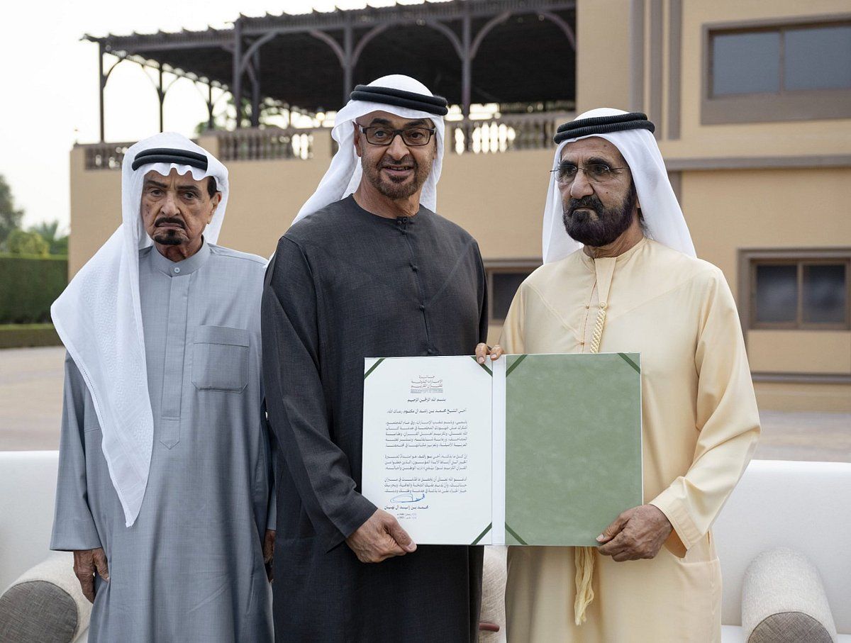 BAE Başkanı Şeyh Muhammed'e İlk Emirates Uluslararası Kur'an-ı Kerim Ödülü'nü Verdi
