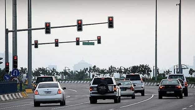 BAE'de Ramazan Bayramı: Abu Dabi, Trafik Güvenliği ve Kamu Koruması için Yönergeler Yayınladı