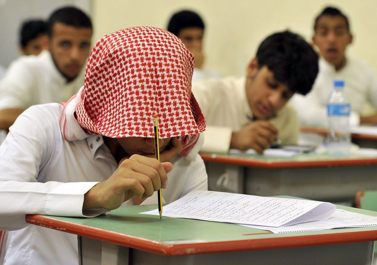 BAE'de Ramazan: Öğrenciler Kutsal Ay Boyunca Oruç Tutmayı ve Sınavlara Girmeyi Nasıl Dengeliyor?