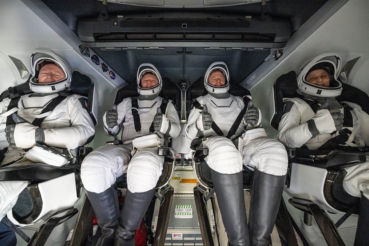 Bakın: Mahsur Kalan Nasa Astronotları Sunita, Butch Uzayda 9 Ay Kaldıktan Sonra Dünya'ya Sıçradı