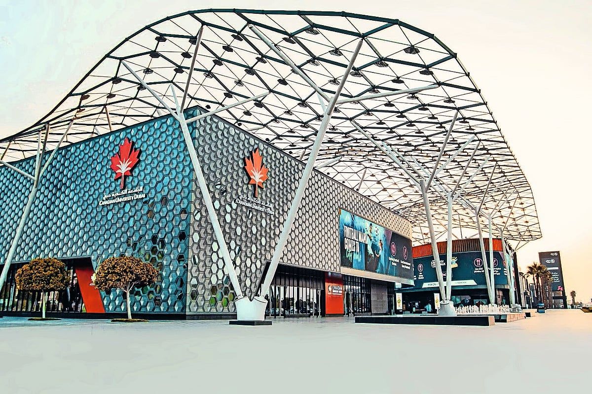 Canadian University Dubai'deki Bir Yönetici Geliştirme Programı ile Becerilerinizi Geliştirin ve Kariyerinizi Geliştirin