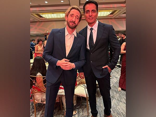 'Çok Daha Fazlası Yolda': Sonu Sood, Adrien Brody'yi ikinci Oscar'ını Kazandığı için Tebrik Ediyor