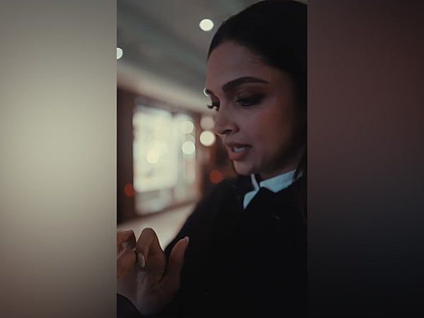 Deepika Padukone, Paris Moda Haftası Sırasında Fransızca Konuşma Becerilerini Sergiliyor