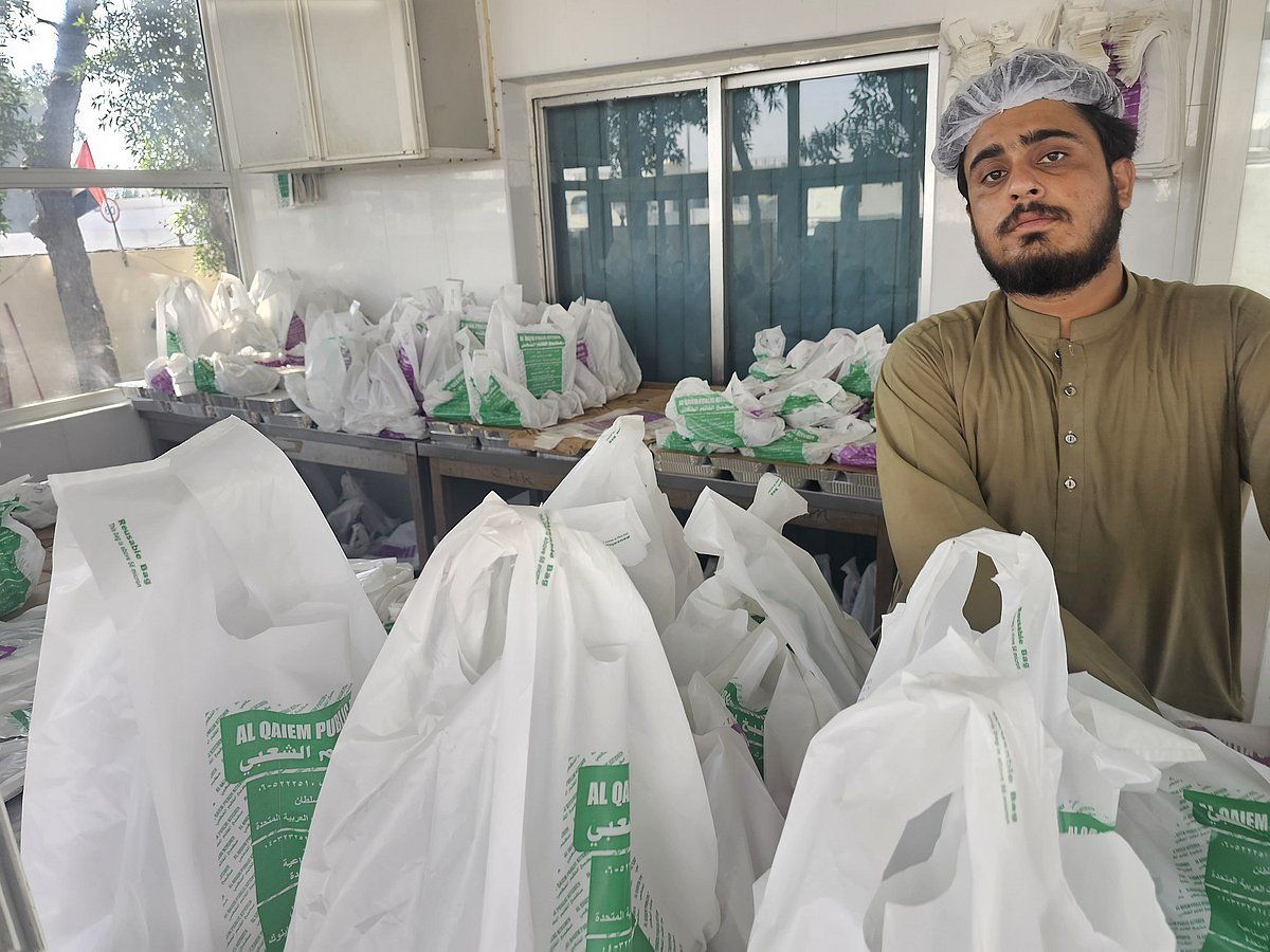 Dh10, Gizli Tarif: Bu Sharjah Mutfağının Günlük 4.500Kg'ın Üzerinde Yabani Tavşan, Biryani Sattığını İzleyin