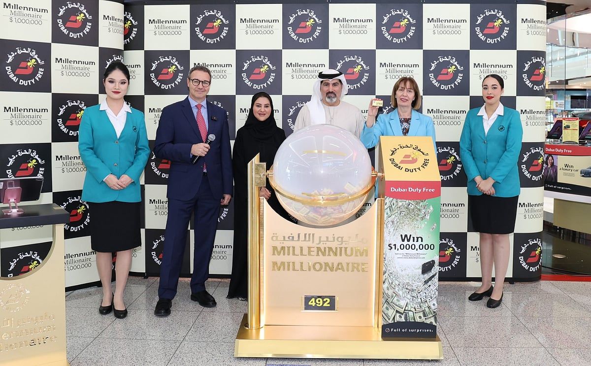 Dubai: 10 Meslektaş Son Duty Free Çekilişinde 1 Milyon Dolar Kazandı