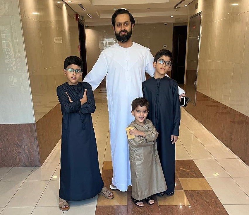 Dubai: Çocuklar Ramazan Ayında Teravih Namazına Katıldıkları için Sürpriz Dh500 Eidiya Alıyor