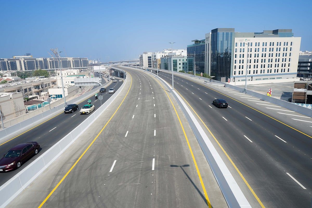 Dubai: Sonsuzluk Köprüsü'nden Şeyh Rashid Yolu'na Trafik Akışını Kolaylaştıracak Yeni 3 Şeritli Köprü