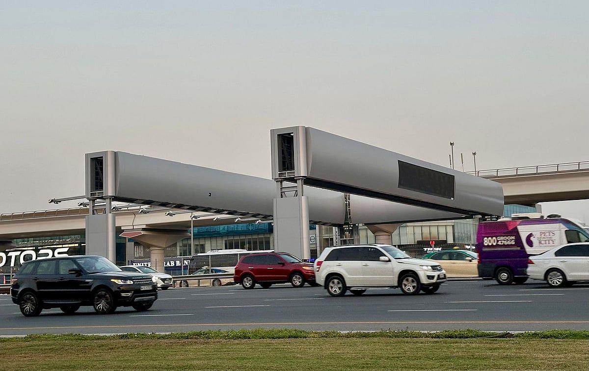 Dubai: Yeni Salik Kapıları, Değişken Geçiş Ücretleri Konut Sakinleri için Gidip Gelme Maliyetlerini Artırıyor