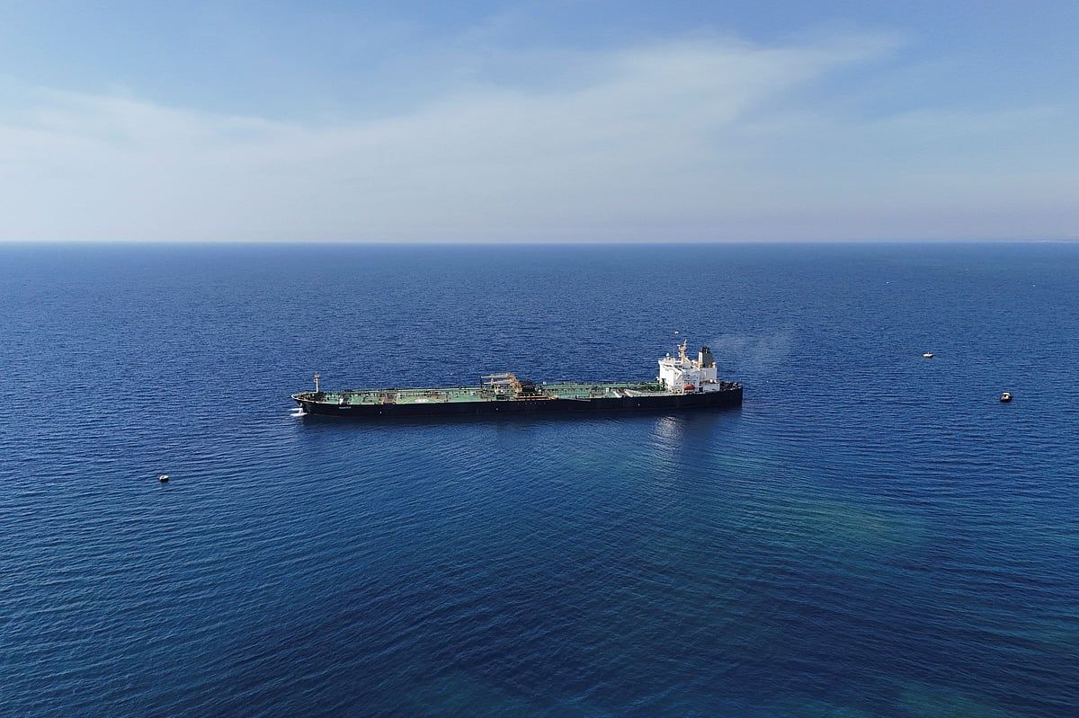 Kaynaklar, Hindistan'ın Belgeler Üzerinden Rus Petrolü Taşıyan Gemiye Girişi Reddettiğini Söylüyor