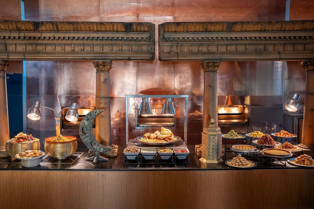 Mübarek Bir iftar Yaşayın: Dubai'deki Bu Restoran Ramazan Ayında Kutsal Zemzem Suyu Servis Etmektedir