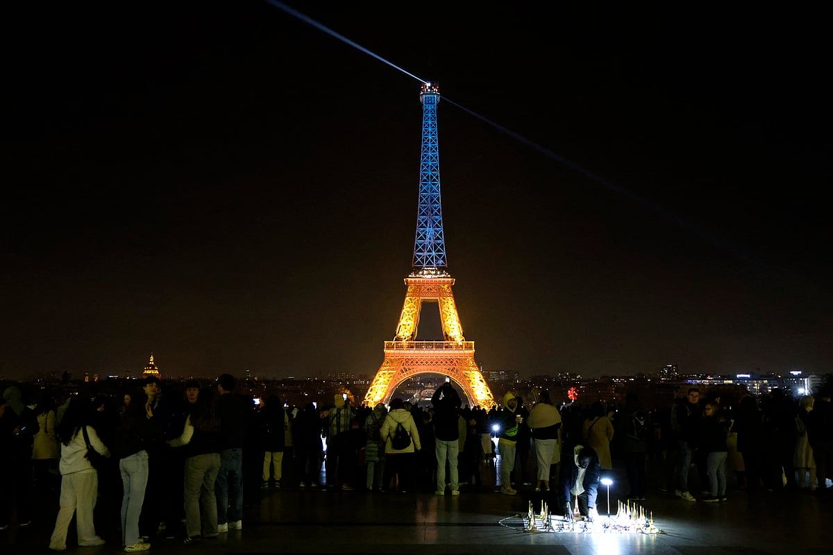 Paris Zirvesi, Rusya Yaptırımlarının Hafifletilmesini Reddetti, Ukrayna Kuvvetini Çizdi