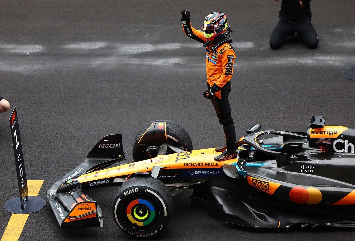 Piastri, Her iki Ferrari'nin de Çin Gp'sinde Diskalifiye Edilmesiyle 'Mega' Mclaren'i Selamlıyor
