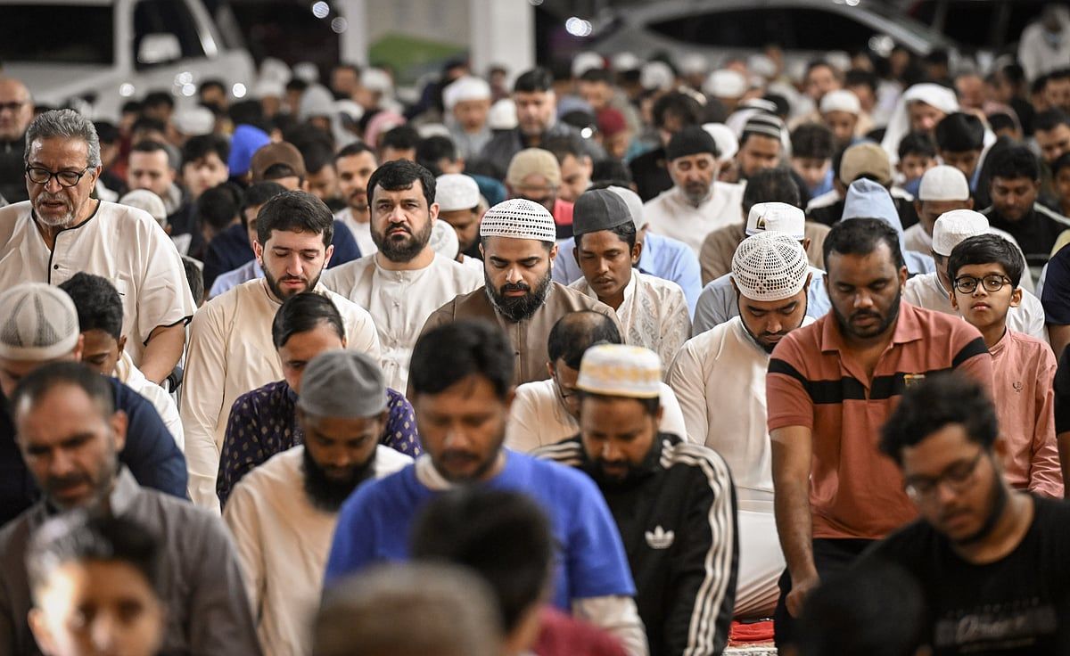 Ramazan Bayramı Dünya Çapında Ne Zaman Kutlanacak? Pakistan ilk Gününü Açıkladı