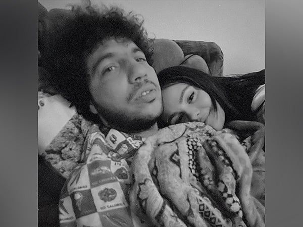 Selena Gomez Nişanlısı Benny Blanco ile 'ilk Resmi' Fotoğrafını Düşürdü