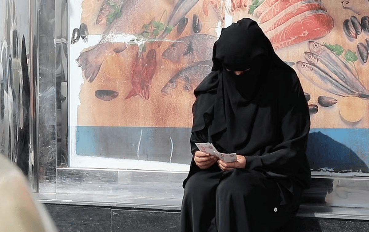 Sharjah: 50.000 Dh'nin Üzerinde Ele Geçirildi, Büyük Baskıda 107 Dilenci Tutuklandı