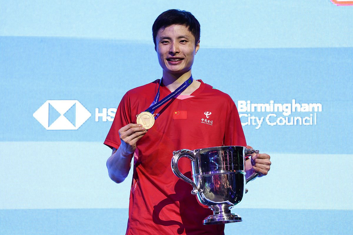 Shi, Lee'ye Karşı Kazandığı Zaferle Tüm İngiltere Açık Badminton Şampiyonluğunu Kazandı