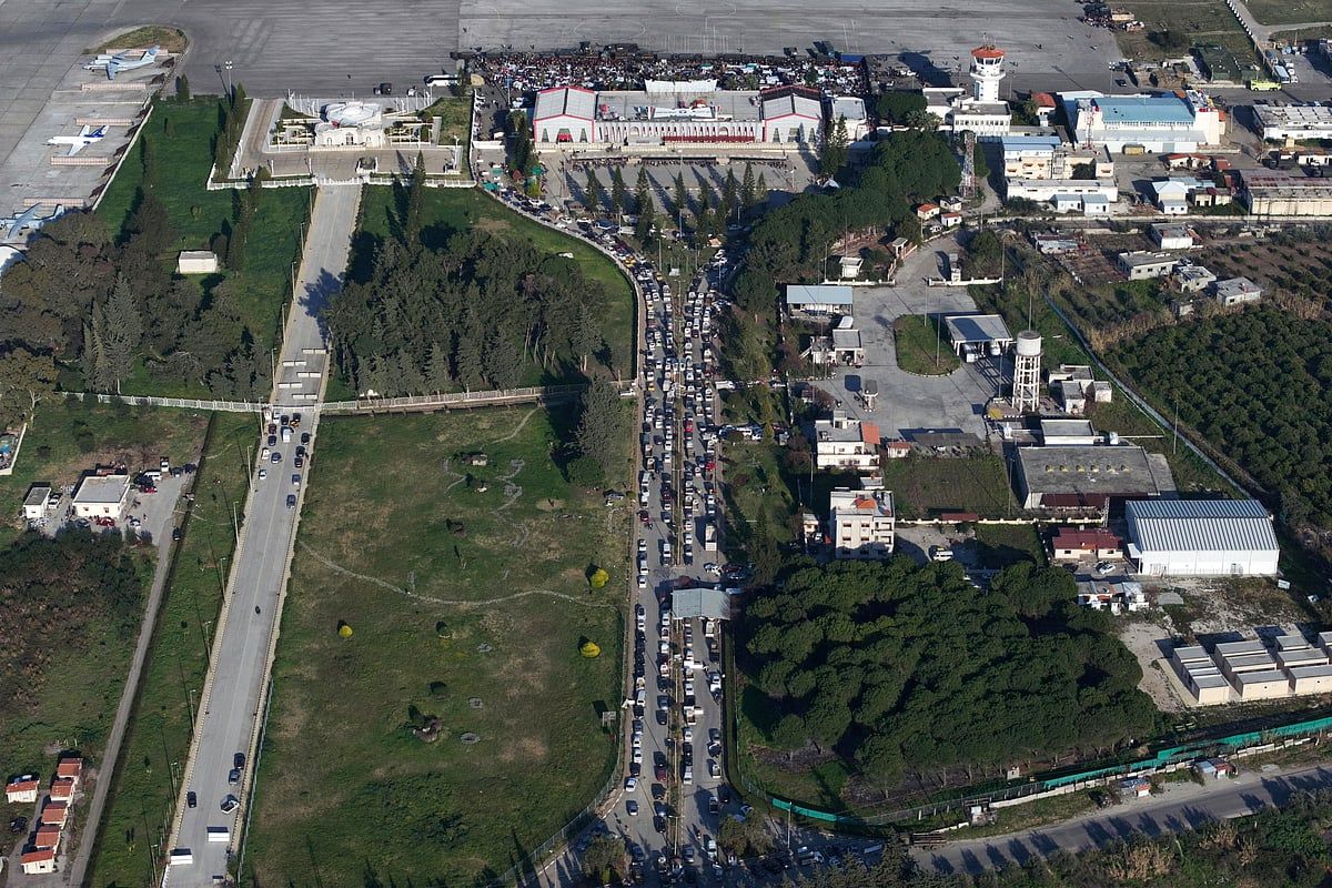 Şiddetten Kaçan 9.000 Suriyeli Hmeimim Hava Üssü'ne Sığındı: Rusya
