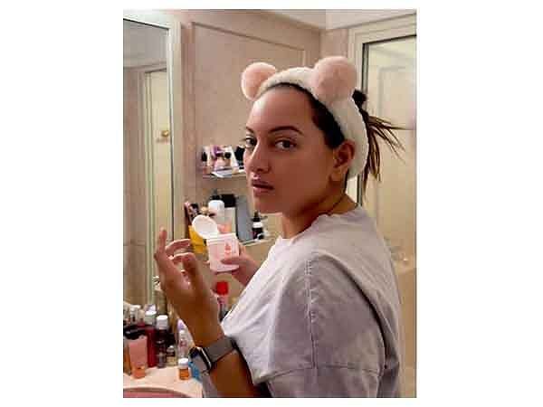 Sonakshi Sinha Kocası Zaheer İkbal Tarafından Şakalandı