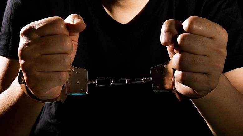 Sri Lanka Polisi Şefi Tutuklamak için Halktan Yardım İstedi