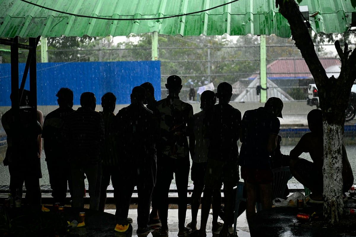 Tayland, Kamboçya Sınırındaki Duvarı Aldatmaca Merkezi Baskısı Genişledikçe Düşünüyor