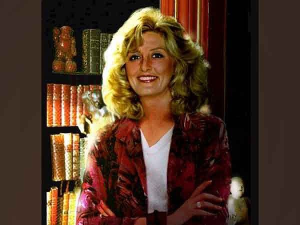Vampir Günlükleri Yazarı Lj Smith 66 yaşında Hayatını Kaybetti