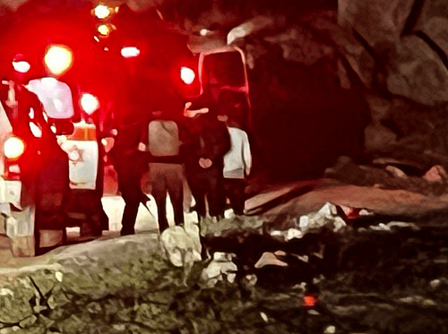 Video: Filistinlilerin Askerler Tarafından Kaçırılan Yerleşimciler Tarafından Dövülen 'Başka Toprak Yok' Ortak Direktörü, Ortak Yönetmenler Diyor