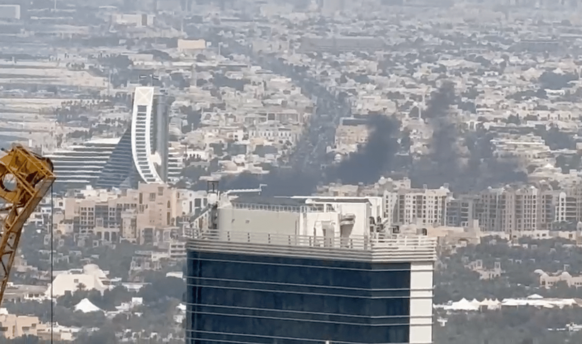 Video: Yetkililerin Yer Aldığı Dubai'deki Wild Wadi Su Parkında Yangın