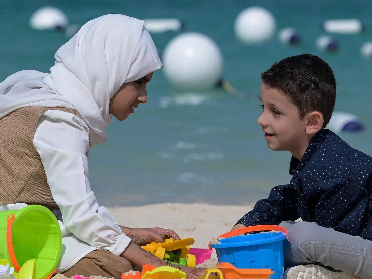 BAE: Abu Dabi, Görme Engelliler için 1.000 Metrekarelik Plaj Alanı Ayırıyor