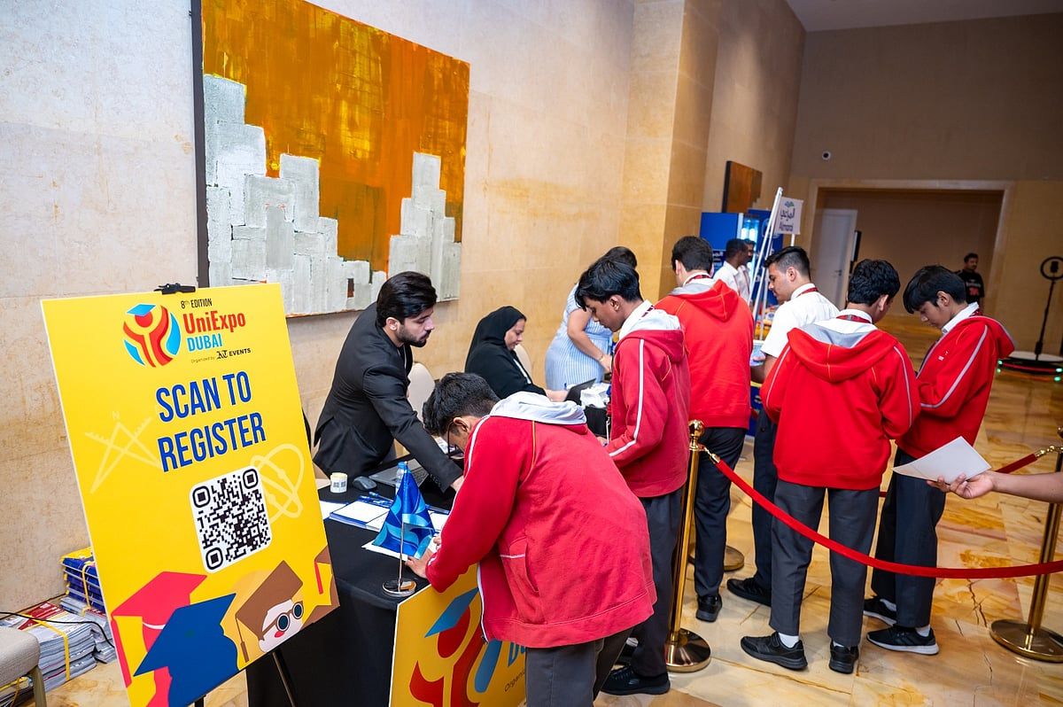 BAE Öğrencileri, Velileri, Kt Uniexpo Farklı Kursları, Kariyer Yollarını Sergilediği İçin Sıraya Giriyor