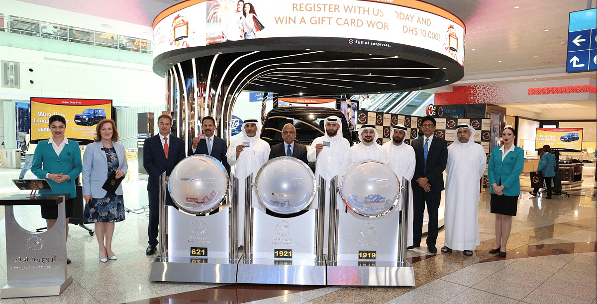 BAE ve Suudi Sakinleri Dubai'de Gümrüksüz Çekilişte 1 Milyon Dolar Kazandı
