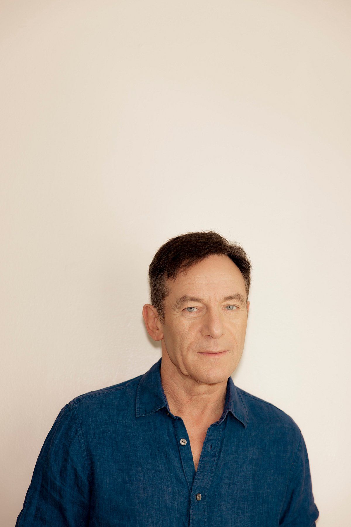 Beyaz Lotus: Jason Isaacs'ın Kollarında Hileler Var