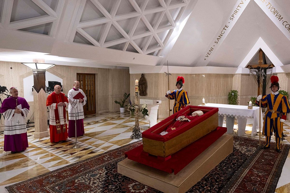 Donald Trump, Ukraynalı Zelensky Cumartesi Günü Papa Francis'in Cenazesine Katılacak