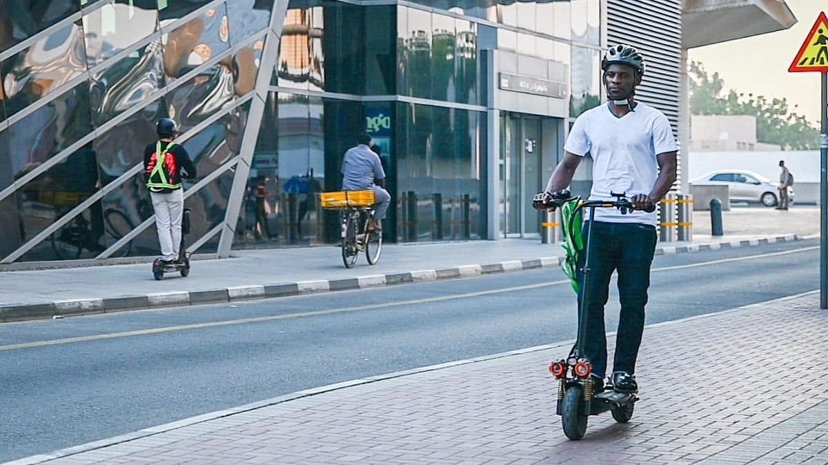 Dubai, E-Scooter ve Bisiklet İhlallerini İzlemek için Yeni Trafik Birimini Duyurdu