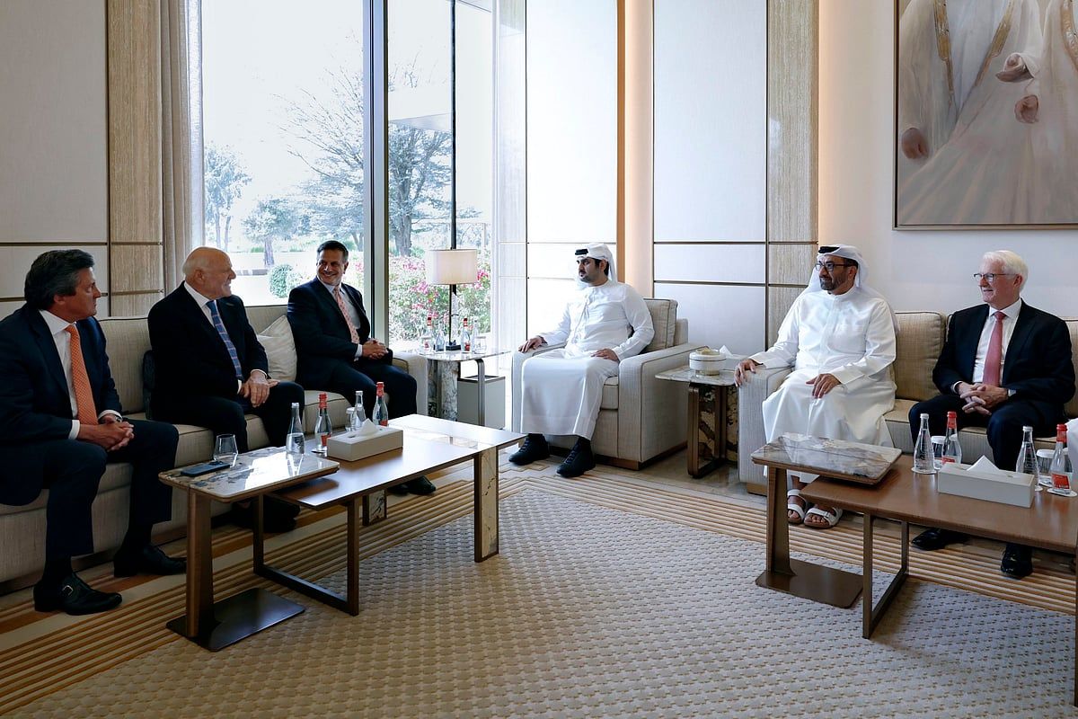 Dubai: Şeyh Maktum, Geliştirilmekte Olan Büyük Projeler Olarak Mgm Resorts Ceo'su Paul Salem ile Bir Araya Geldi
