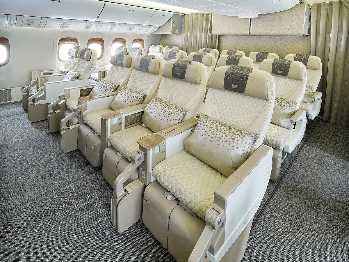 Dubai Uçuşları: Emirates, Premium Ekonomi Koltuklarını 2025 Sonuna Kadar 2 Milyona Çıkaracak