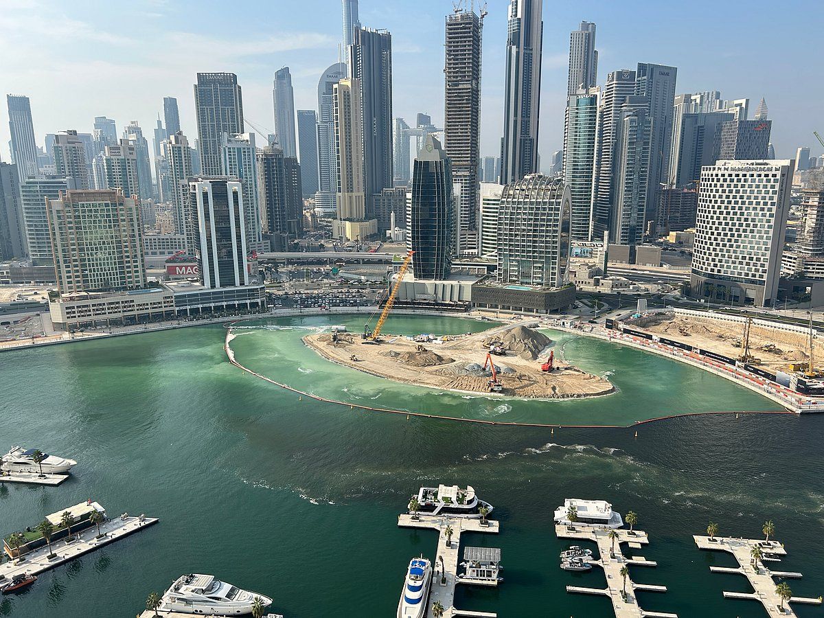 Dubai'deki Küresel Yatırımcılar Neden Odaklarını Arazilere Kaydırıyor?