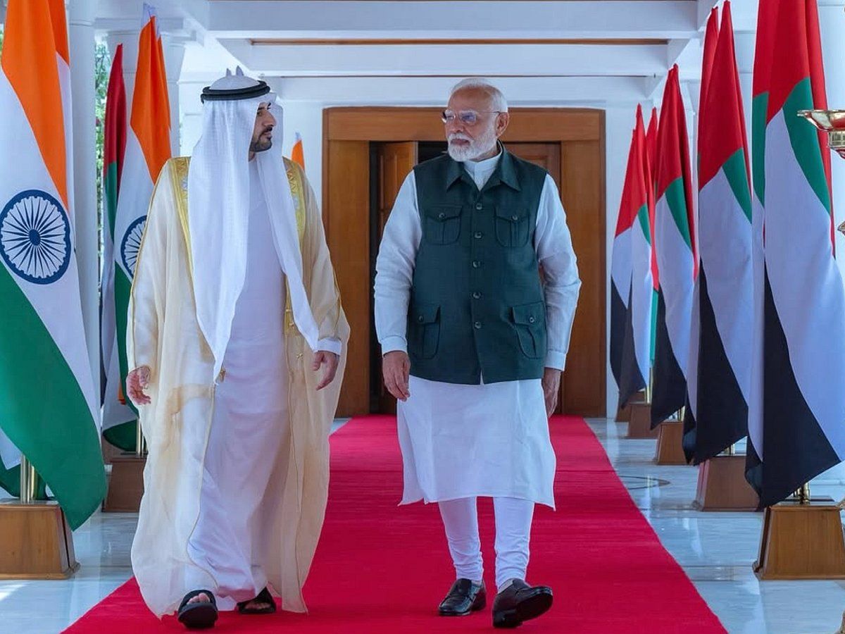 Hindistan'da Şeyh Hamdan: Iım, Dubai Kampüslerini Başlatmak için Iıft; Tıp Öğrencileri Aııms'de Eğitim Alacak