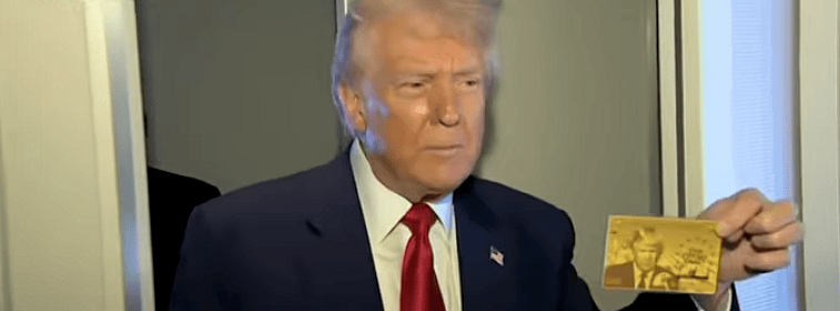 İlk Bakış: Trump, İmajıyla 5 Milyon Dolarlık 'Altın Kart'ı Tanıttı, İlk Alıcı Oldu