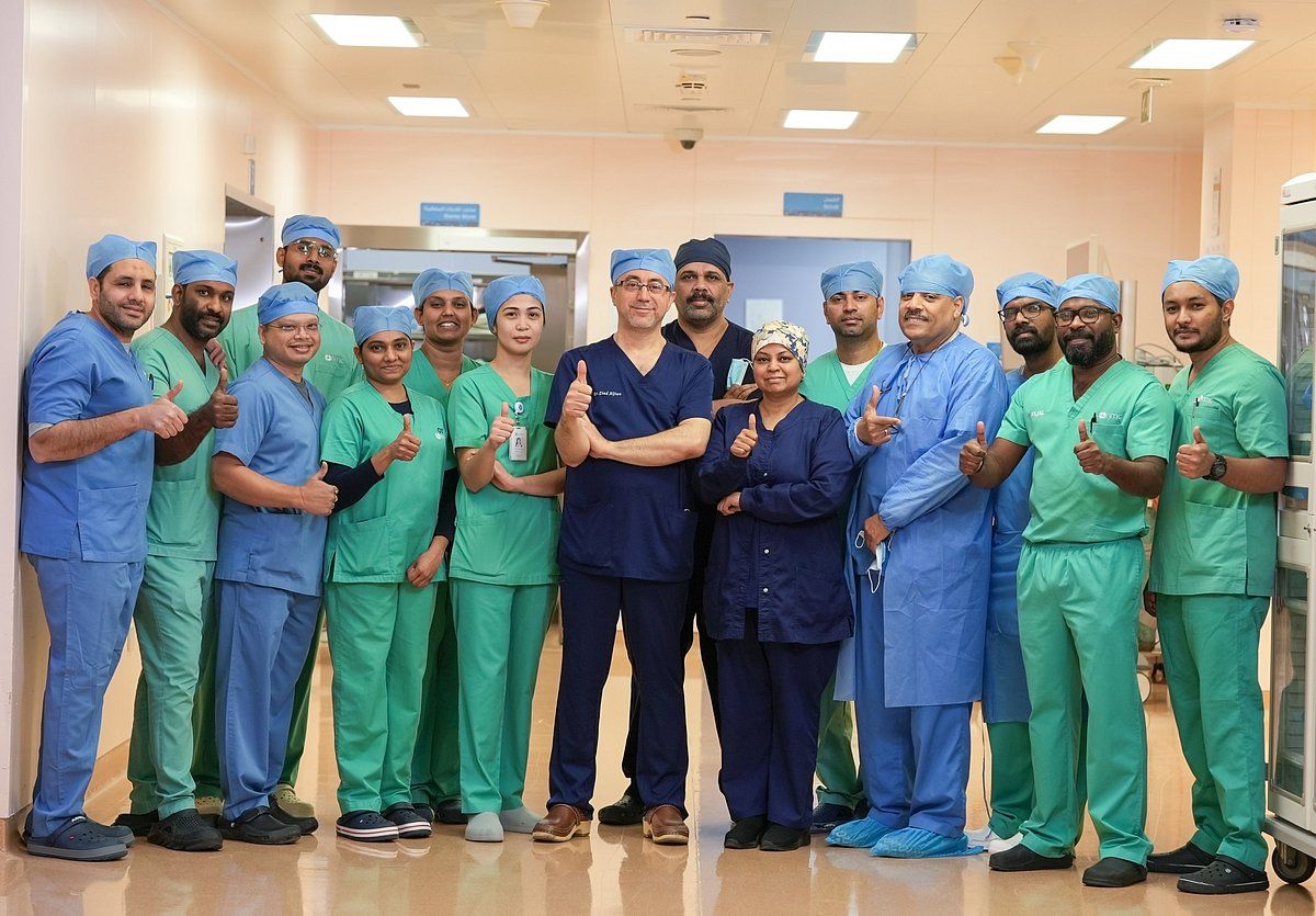 Khalifa City, Nmc Kraliyet Hastanesi, Abu Dabi'nin Skolyoz Düzeltmesi için İlk Minimal İnvaziv Vertebral Vücut Bağlama (Vbt) Ameliyatını Gerçekleştirdi
