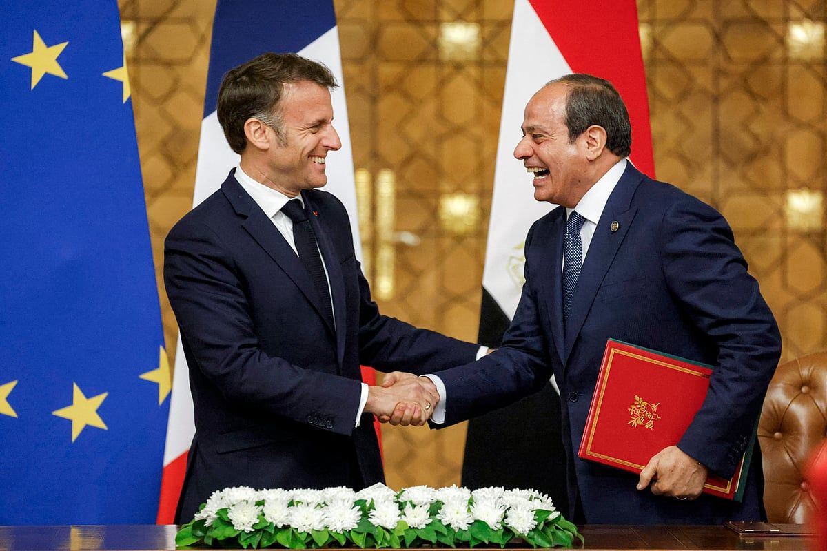 Macron, Gazze ve Batı Şeria'daki Herhangi Bir Yerinden Edilmeye ve İlhak Edilmesine Karşı Olduğunu Söyledi