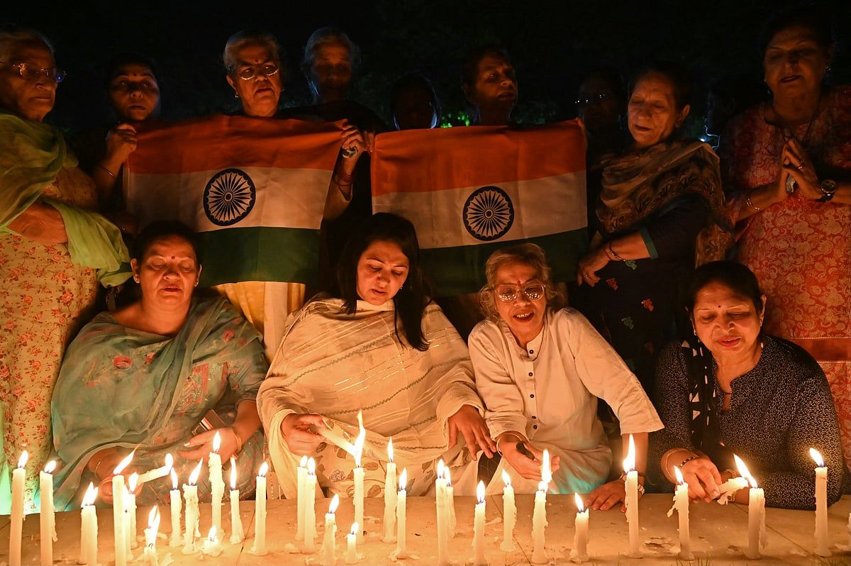 Pakistan, Hindistan ile Anlaşmazlıkta Güvenlik Komitesi Topladı