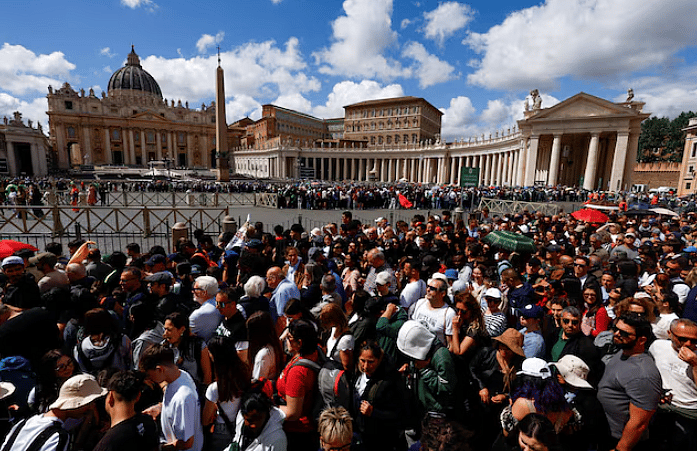 Papa Francis'in Cenazesi: Dronlar, Dünya Liderlerinin Katılacağı Güvenlik için Konuşlandırılan Keskin Nişancılar