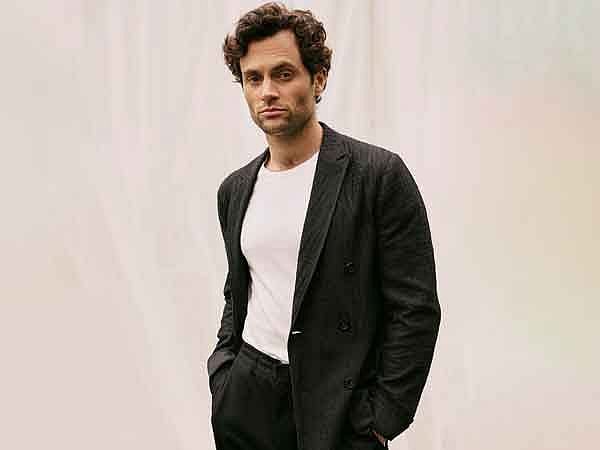 Penn Badgley Neden Kendisini 'Dedikoducu Kız' Karakterinden Ayırmak için Mücadele Etti