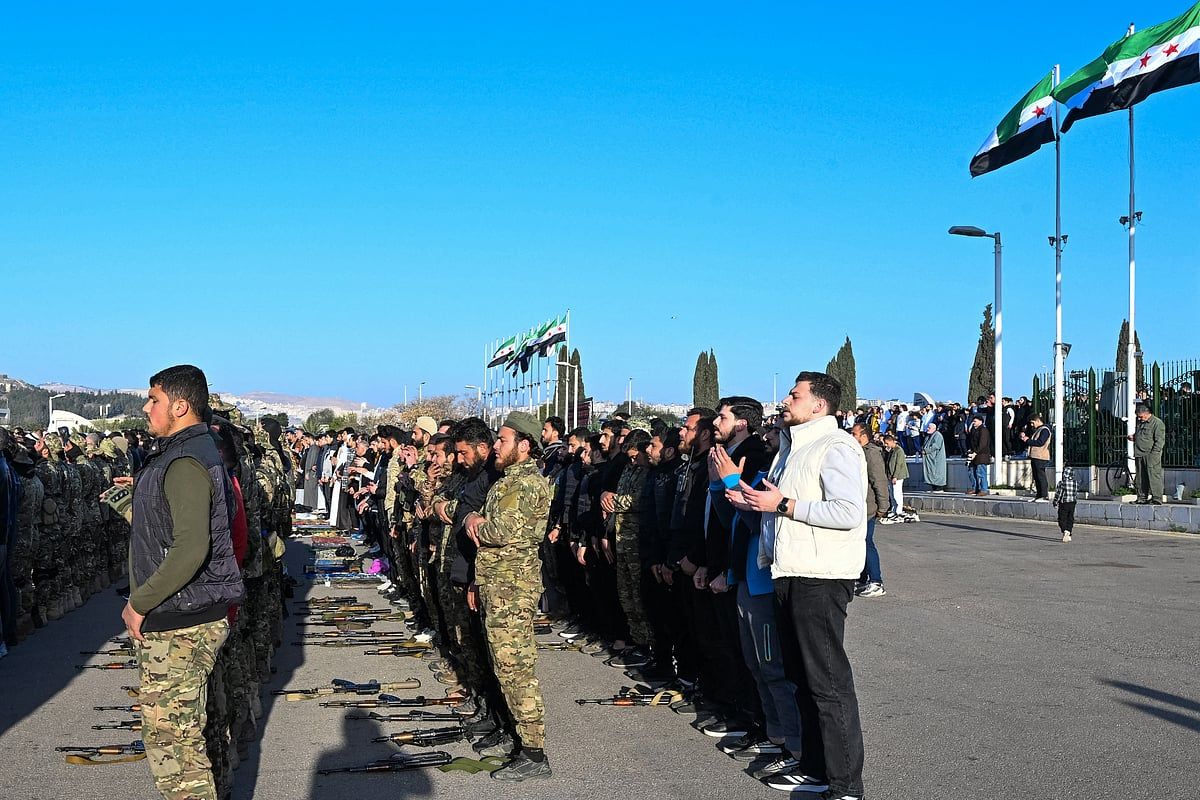 Suriyeliler, Esad'ın Düşüşünden Sonraki İlk Bayramda Sevindi