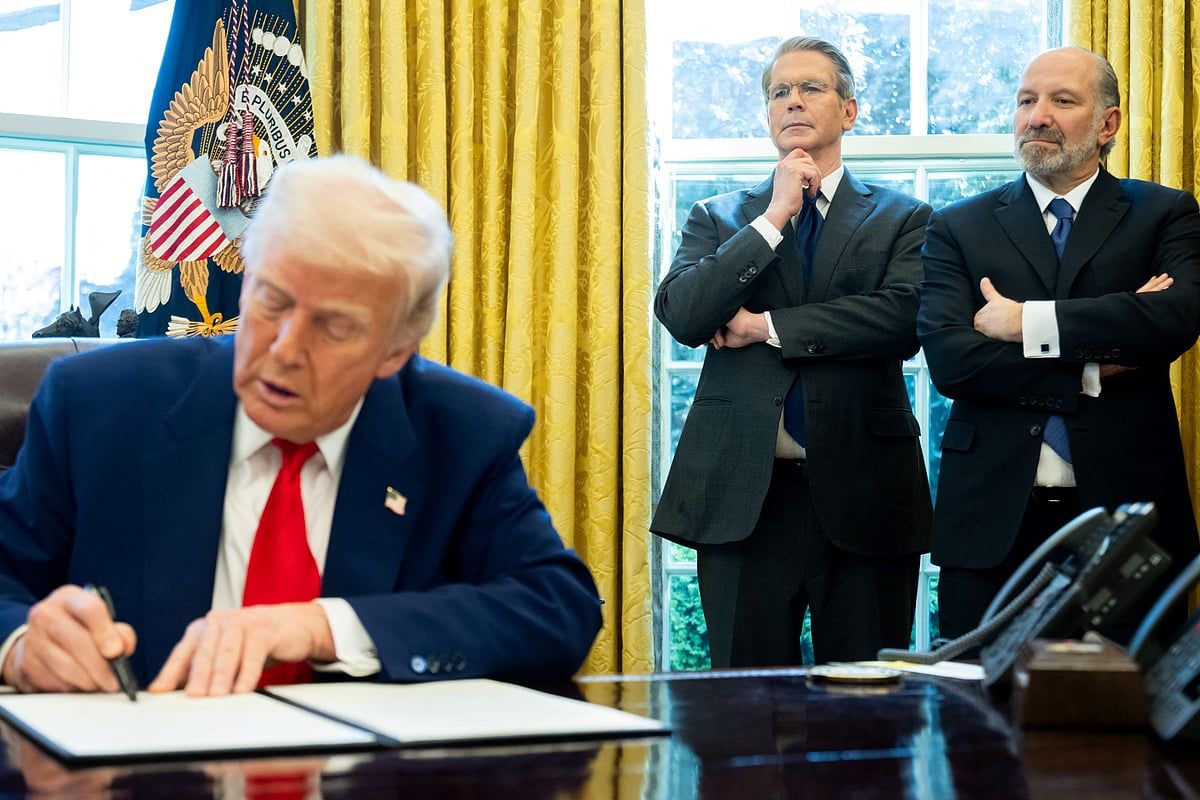 Trump, 'Amerika'nın Duşlarını Yeniden Harika Hale Getirme' Emrini İmzaladı