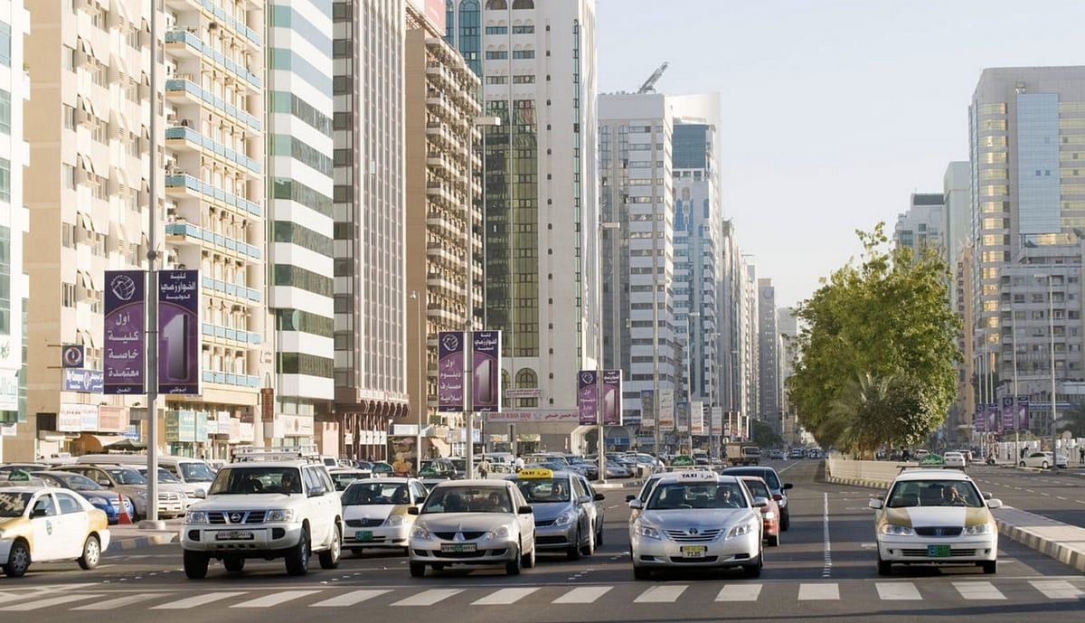 8.000 Dh'ye Kadar Para Cezası: Abu Dabi Yasadışı Reklam Panolarına, Tabelalara Karşı Uyardı