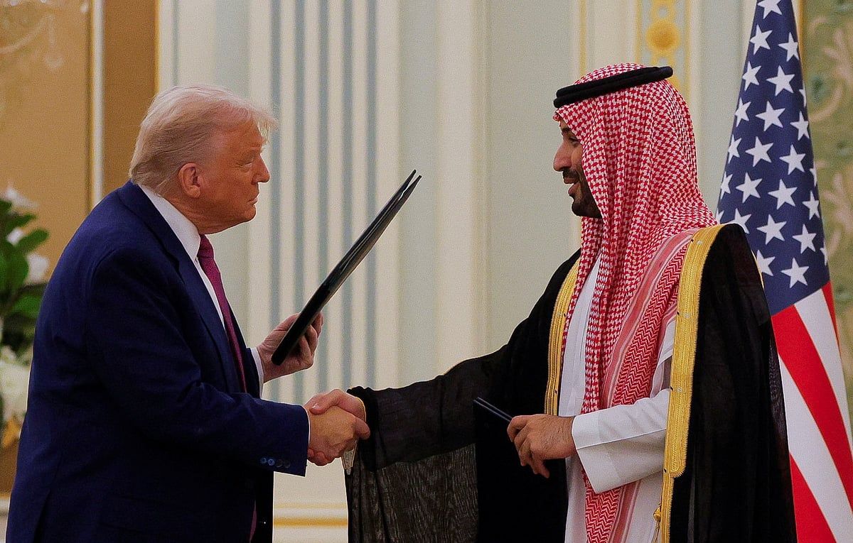 ABD ve Suudi, Trump'ın Ziyareti Sırasında 142 Milyar Dolarlık Savunma Anlaşması ve Diğer Anlaşmaları İmzaladı