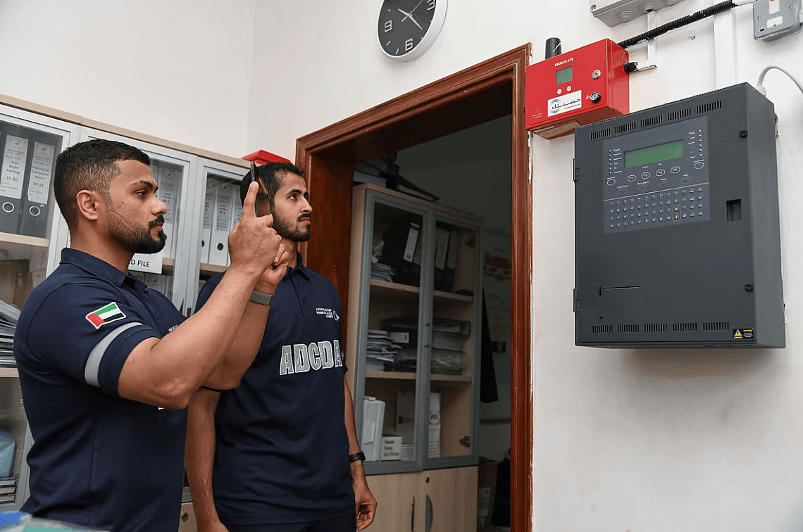 Abu Dabi, Evlere Erken Yangın Algılama Sistemi Kurmak için E &amp; ile Ortaklık Kurdu