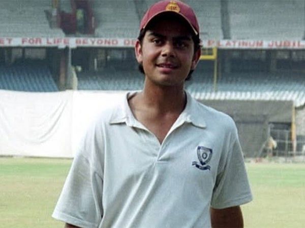 Anurag Kashyap, Kriket Oyuncusu Virat Kohli'nin Nadir Gerileme Fotoğrafını Paylaşıyor